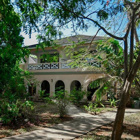 Coral Beach Resort Diani Beach Exterior foto