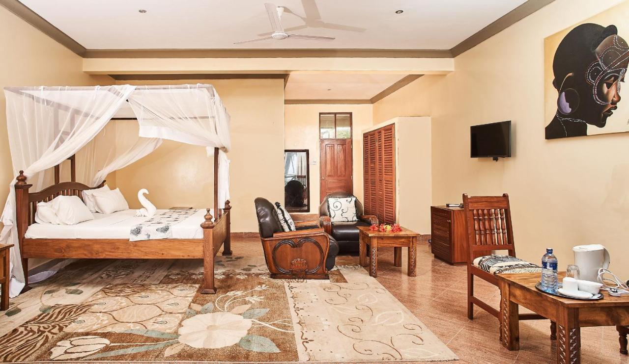 Coral Beach Resort Diani Beach Exterior foto