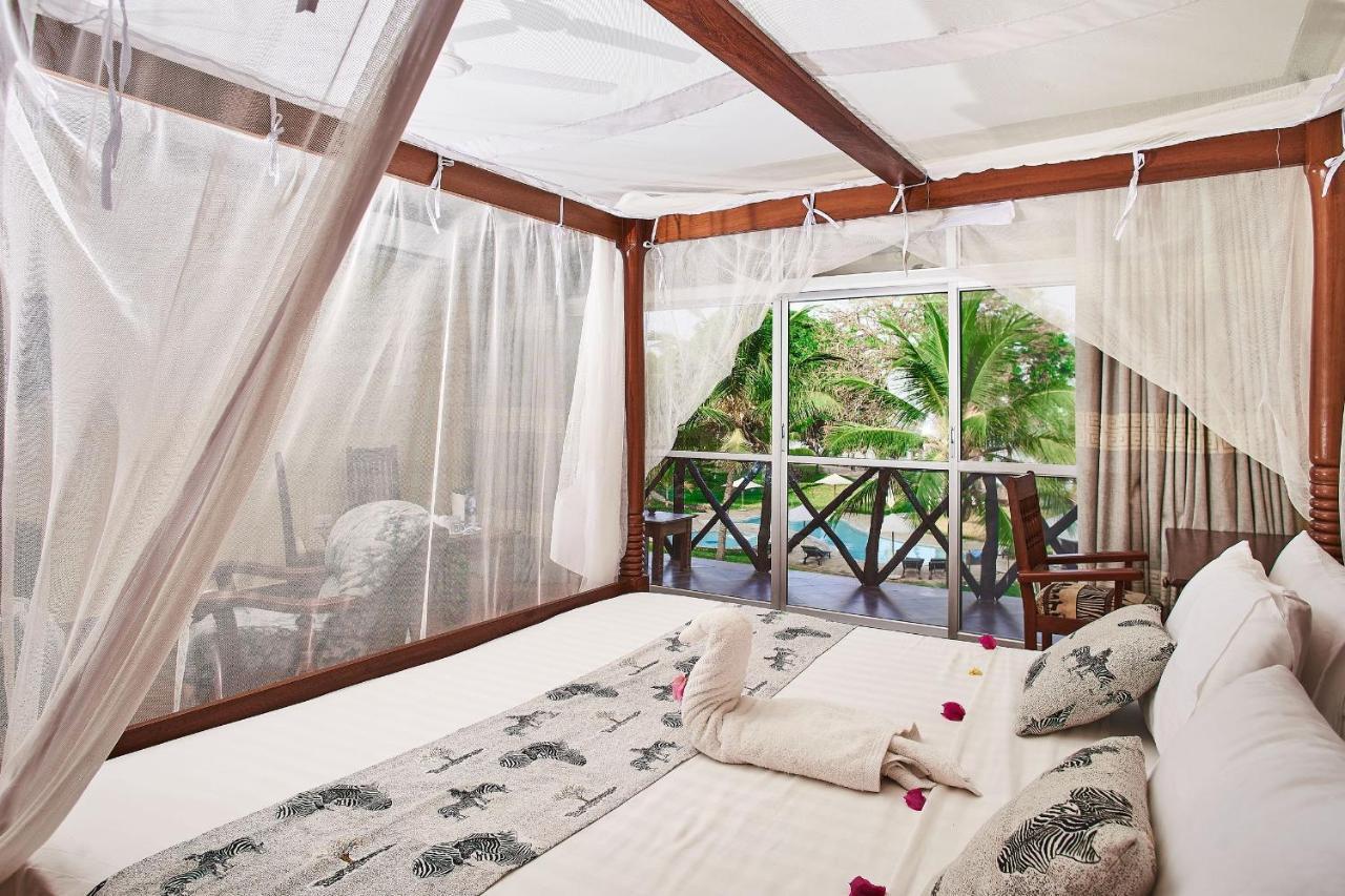Coral Beach Resort Diani Beach Exterior foto