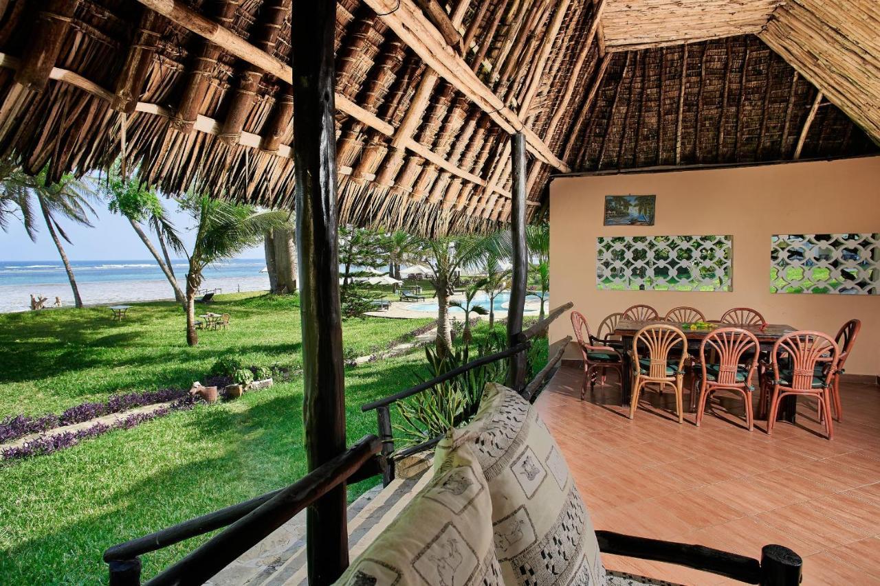 Coral Beach Resort Diani Beach Exterior foto
