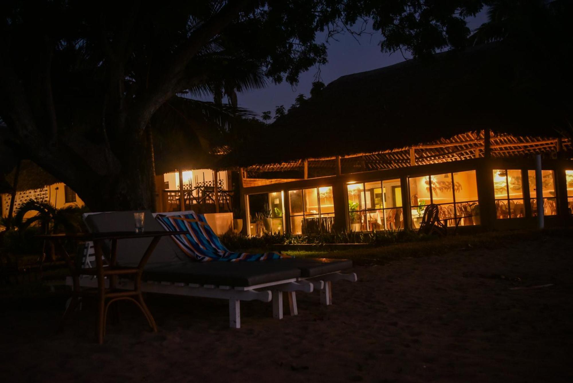 Coral Beach Resort Diani Beach Exterior foto