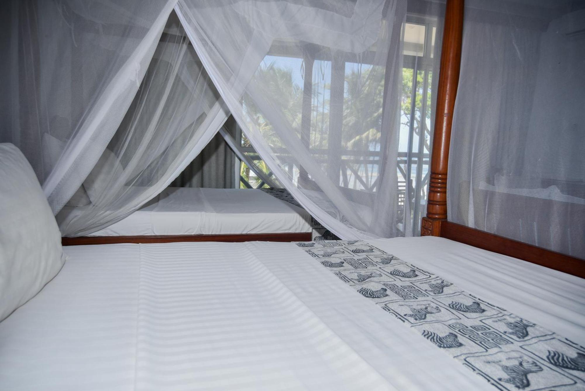 Coral Beach Resort Diani Beach Exterior foto