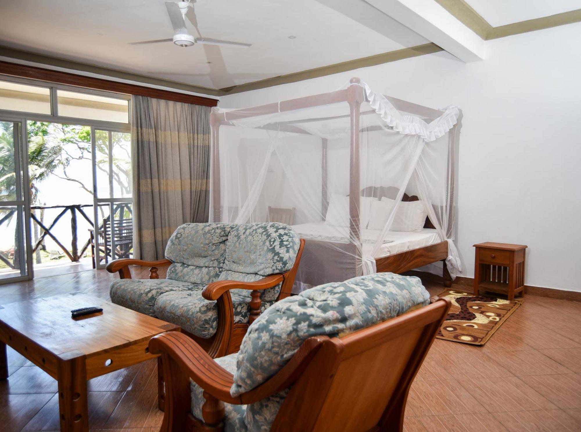Coral Beach Resort Diani Beach Exterior foto