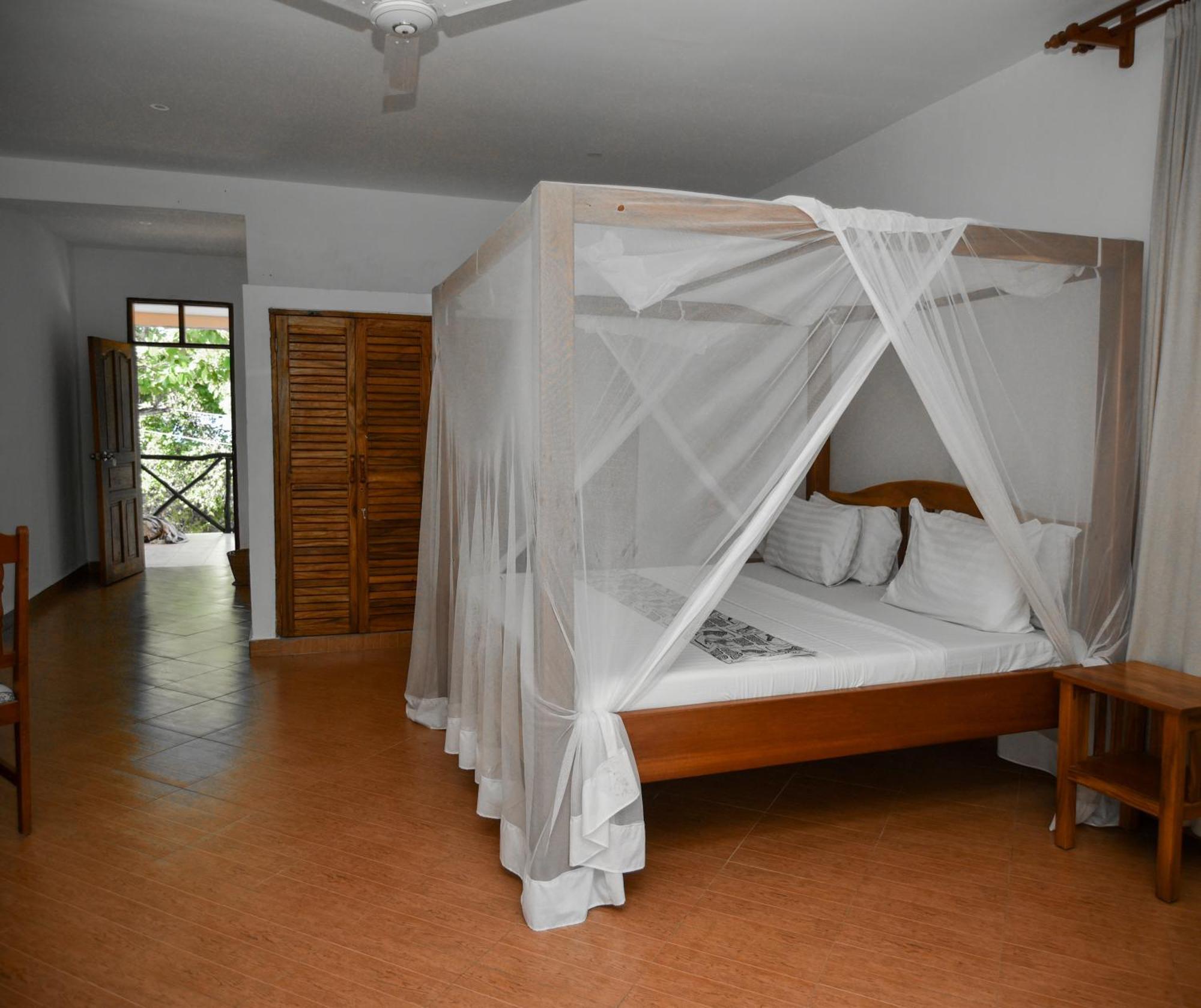 Coral Beach Resort Diani Beach Exterior foto