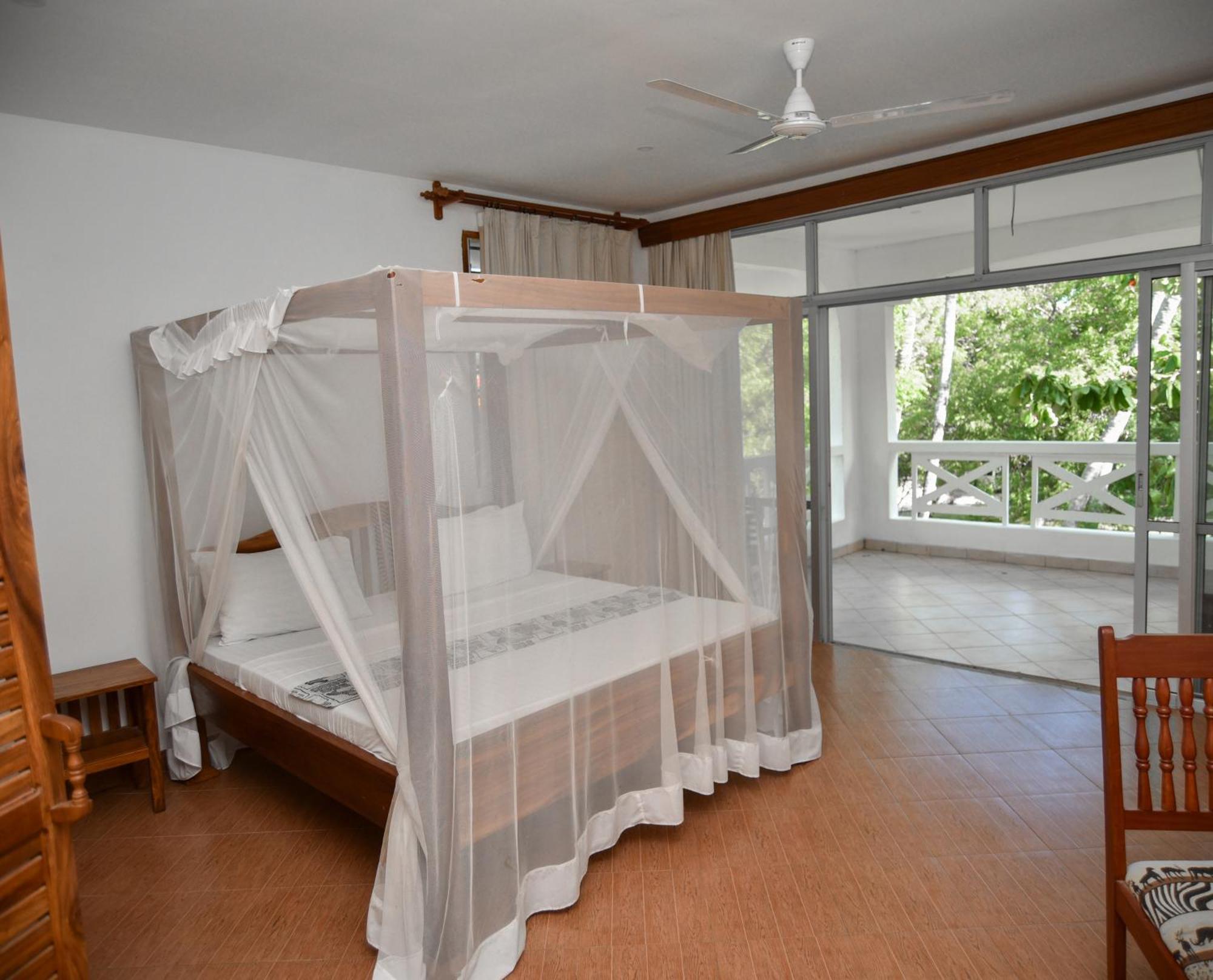 Coral Beach Resort Diani Beach Exterior foto