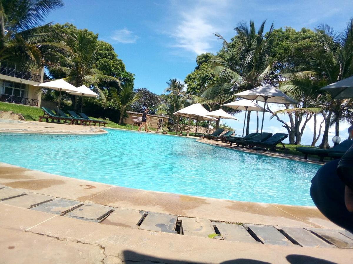 Coral Beach Resort Diani Beach Exterior foto